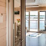 Botel Hausboot Kaddi's Sunshine - Huus & Fehmarn
