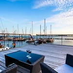Hausboot Kaddi's Sunshine - Huus & Botel *