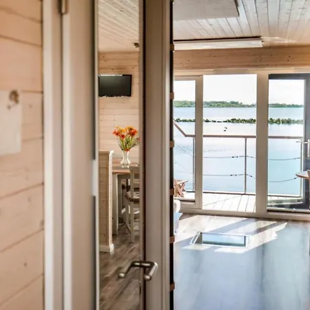 Botel Hausboot Kaddi's Sunshine - Huus & Fehmarn