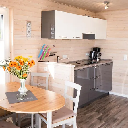 Hausboot Kaddi's Sunshine - Huus & Bateau-hôtel *