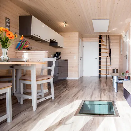 Hausboot Kaddi's Sunshine - Huus & Fehmarn