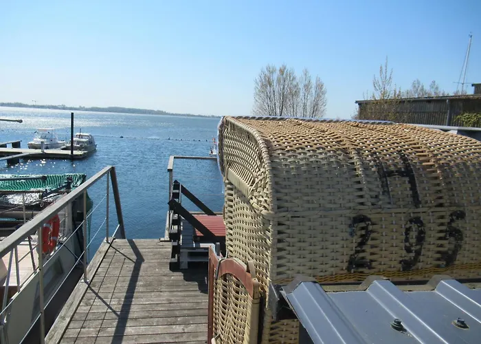 Hausboot Kaddi's Sunshine - Huus & Bådhotel *